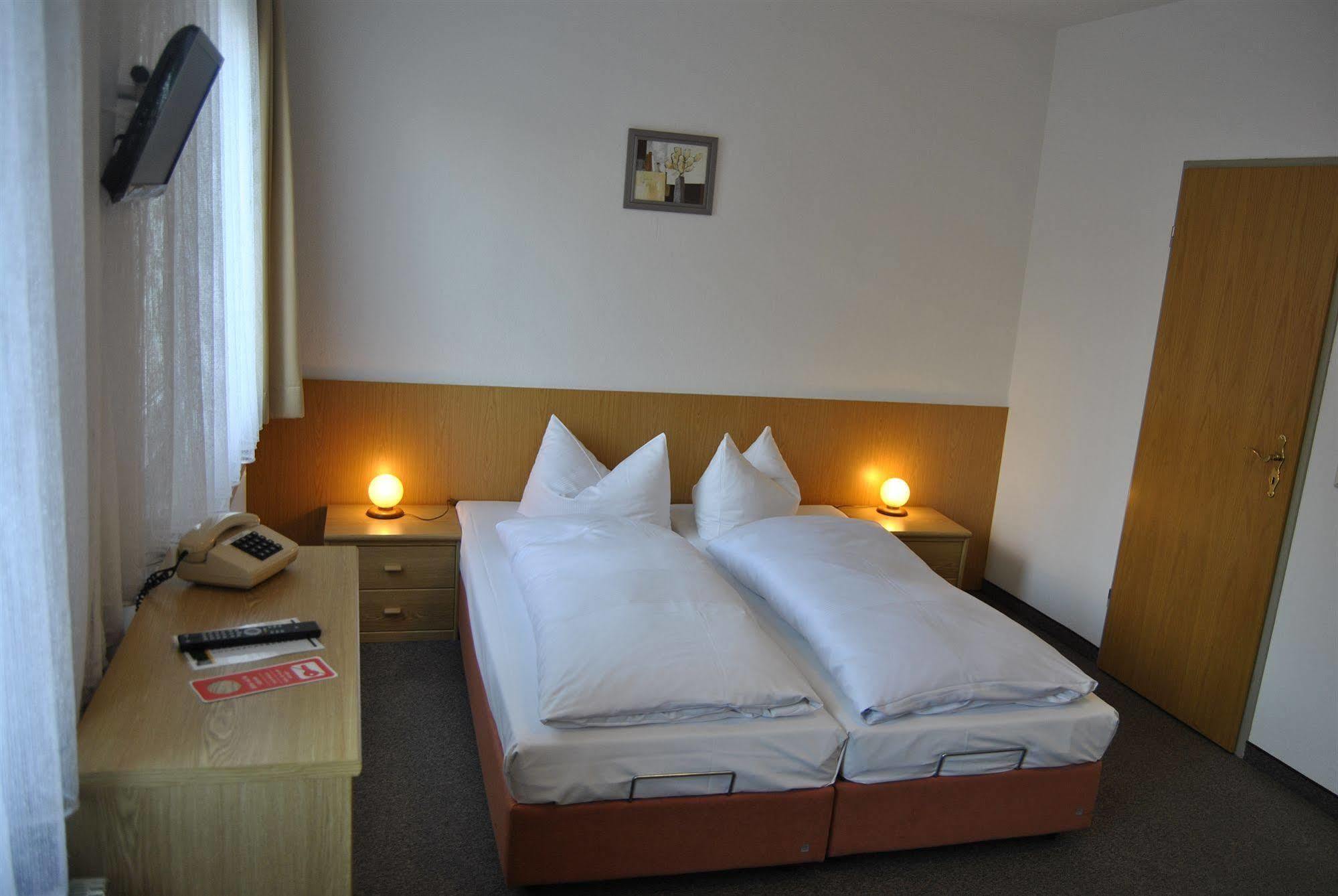 Hotel Heidenschanze เดรสเดน ภายนอก รูปภาพ